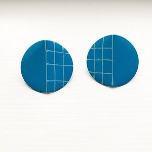 Vintage blue & white geometric disc stud earrings